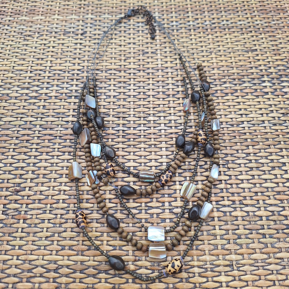 Boho Style Layred Beaded Statement Necklace Animal Print Cheetah Iridescent